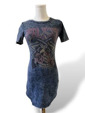 Vintage-Inspired Blue Graphic Tee Dress with Rose and Guns